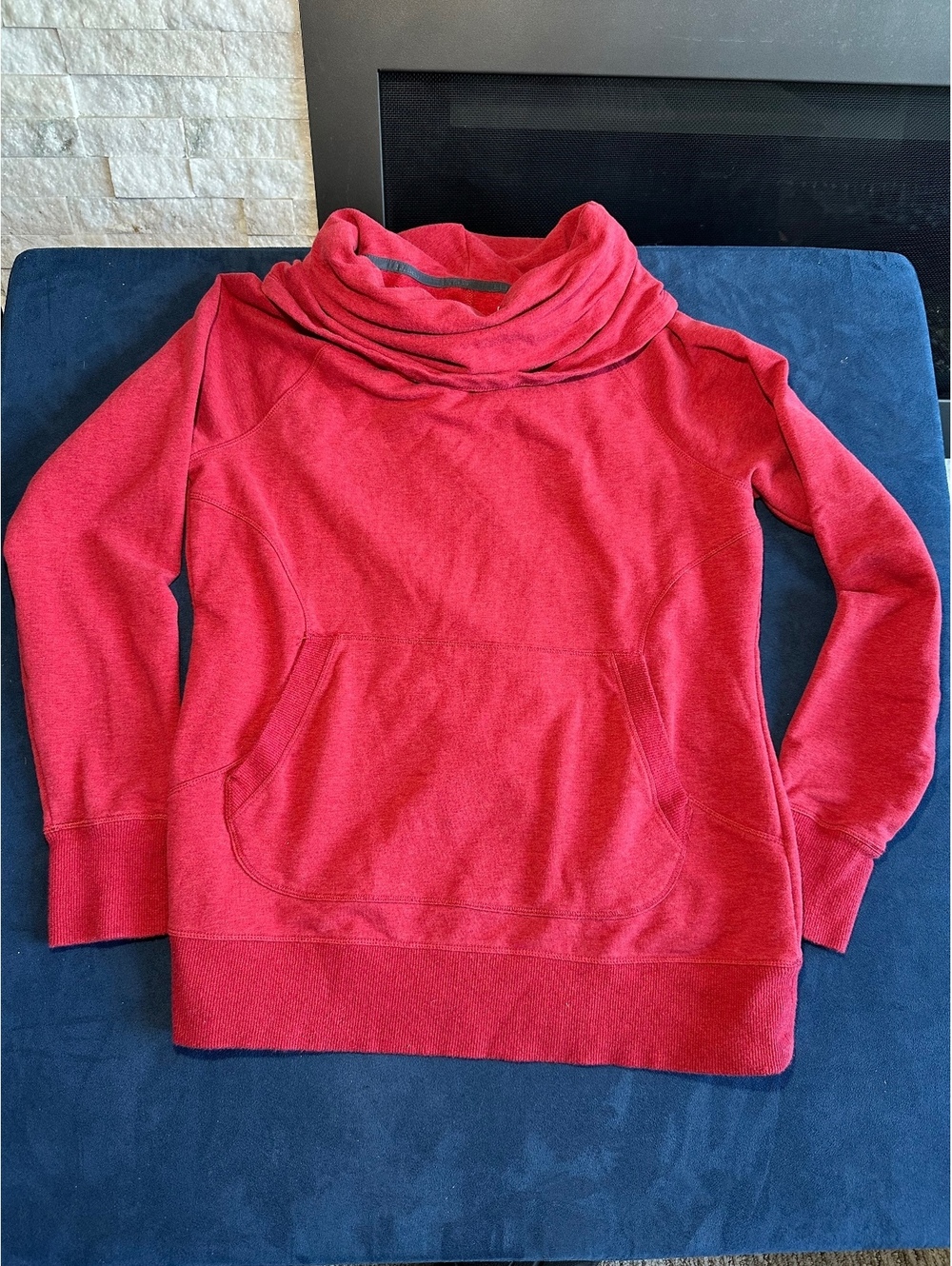L.L.Bean Women's Red Pullover Turtle Neck Sweatshirt Size L